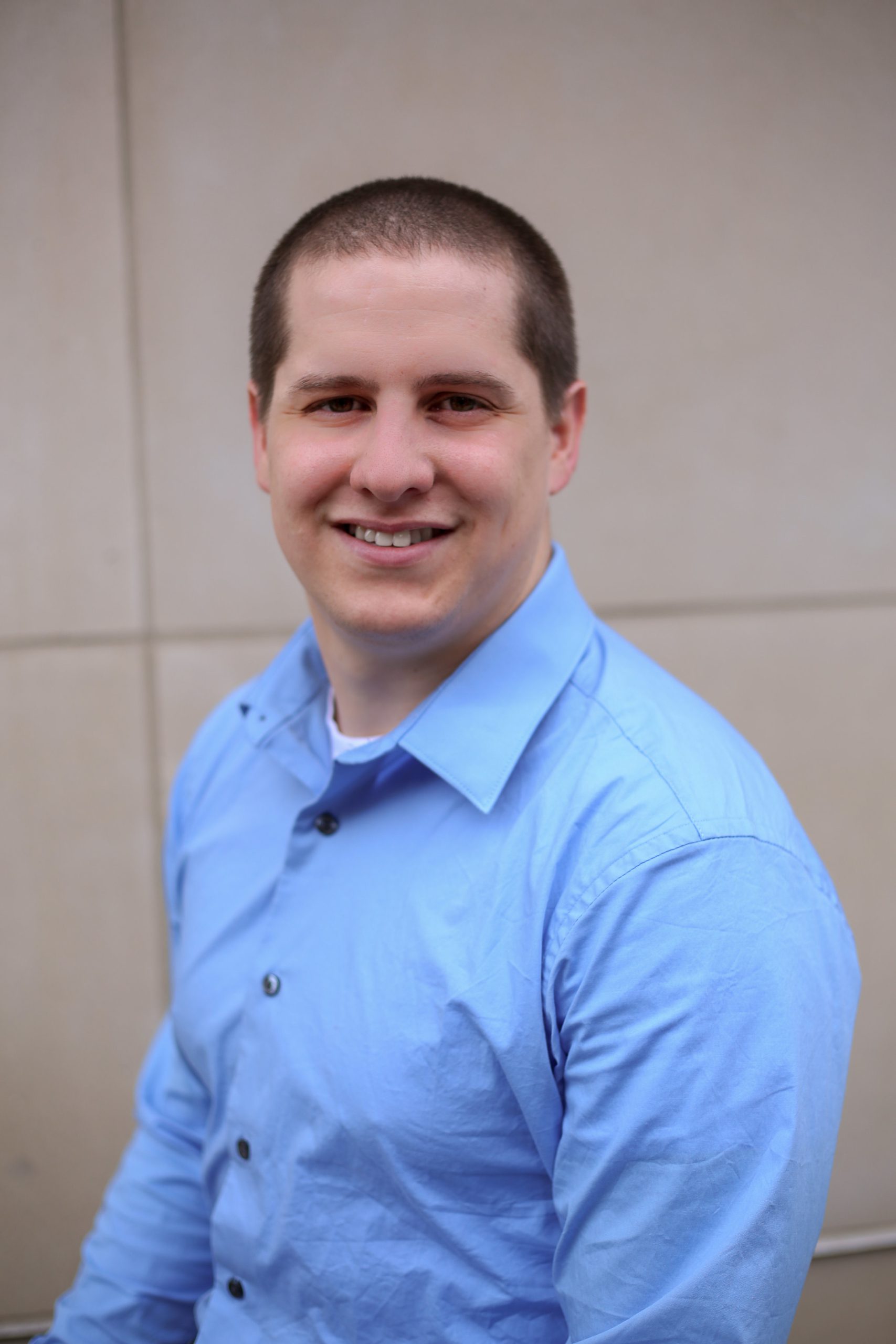 Dr. Ethan Komp